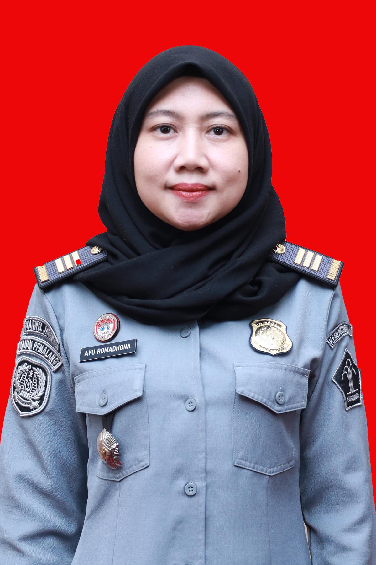 AYU ROMADHONA
